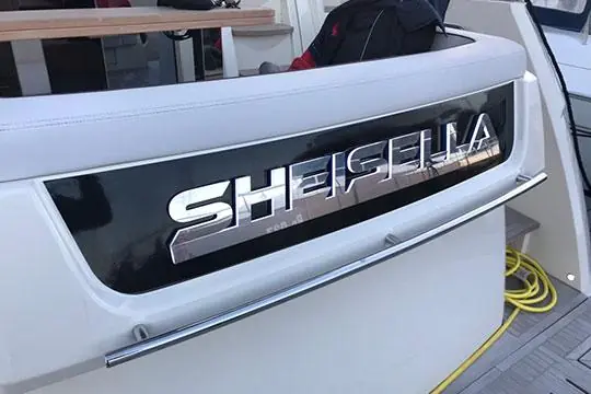 Yacht Signs